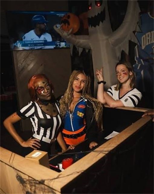 2nd Annual Thriller Halloween Bar Crawl