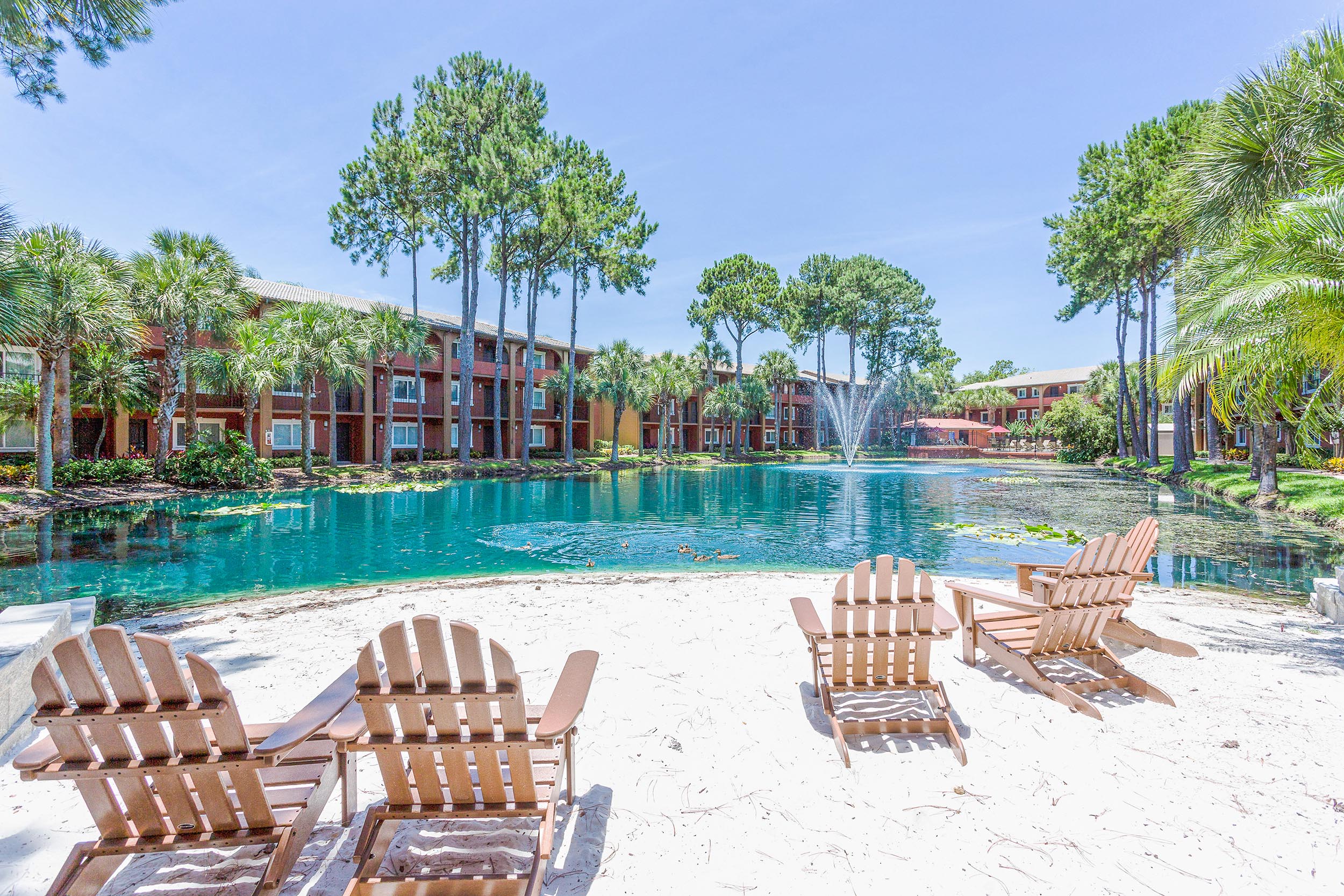 Monterey Lake Apartments 