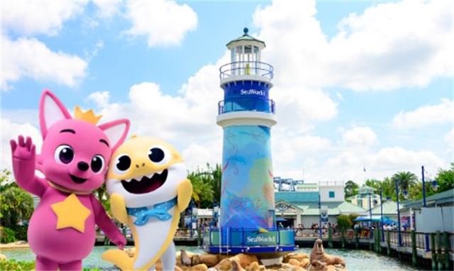 Baby Shark and Pinkfong's FIN-Tastic Adventure at SeaWorld® Orlando