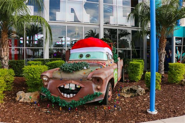 Christmas Wonderland At Dezerland Park Orlando