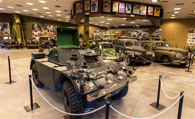 Veterans Day at Dezerland