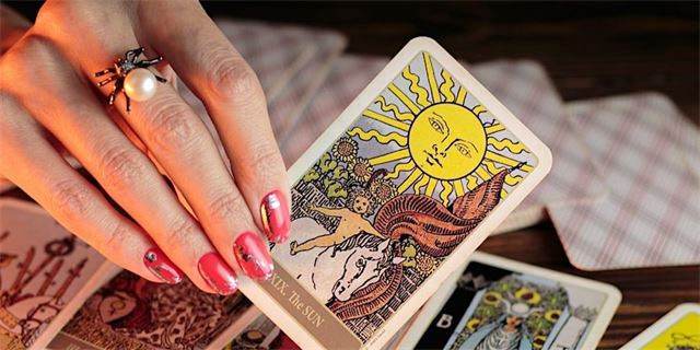 Tarot Card Reading Class